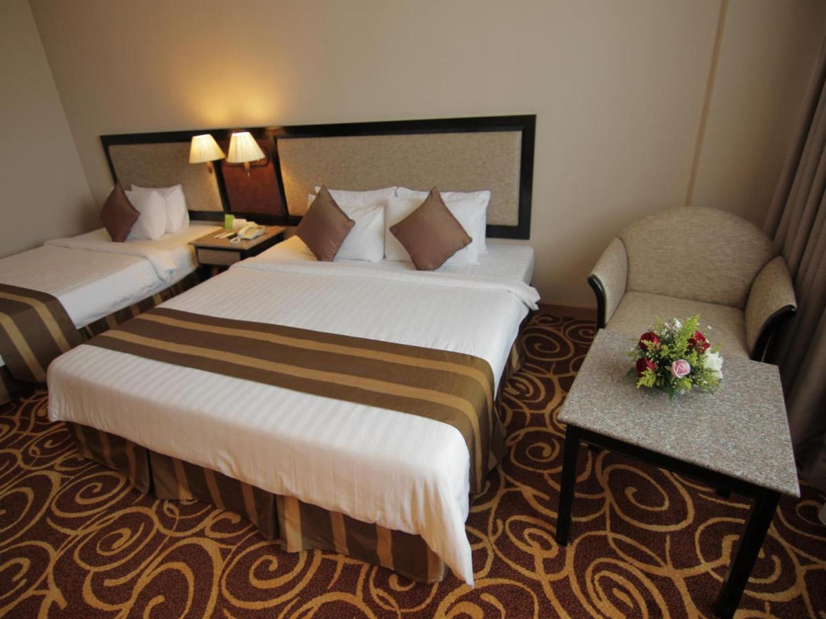 Mega Hotel Miri Ngoại thất bức ảnh