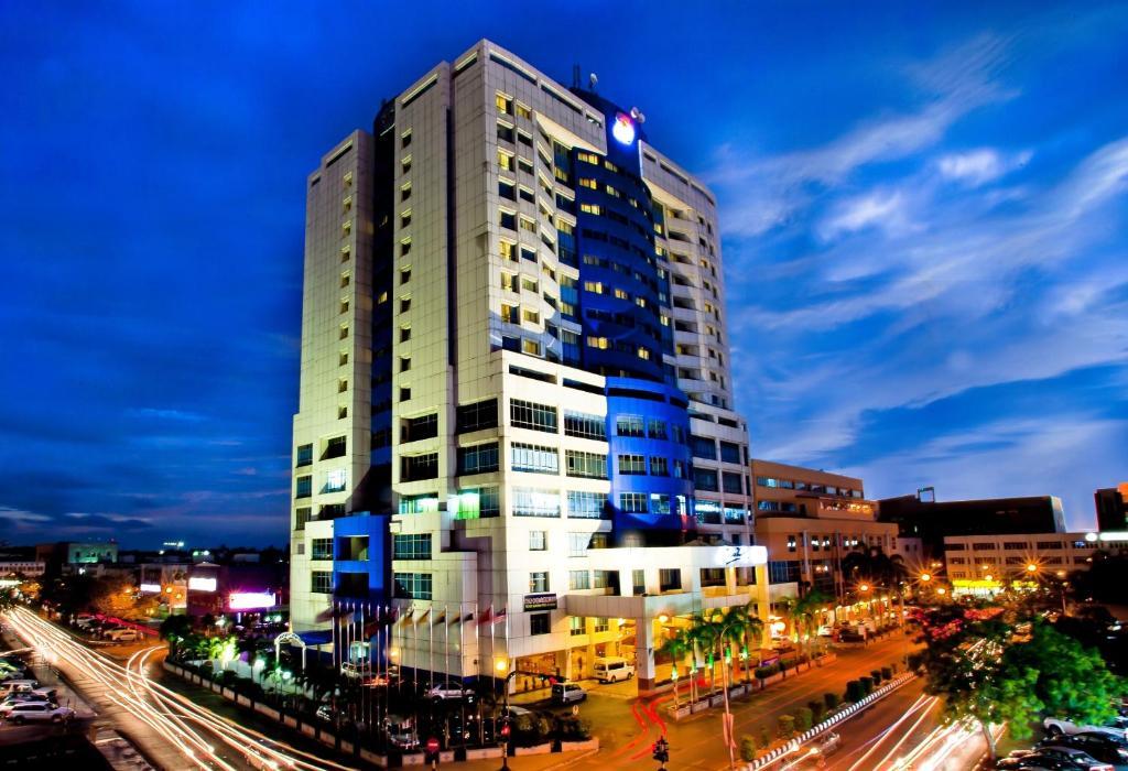 Mega Hotel Miri Ngoại thất bức ảnh